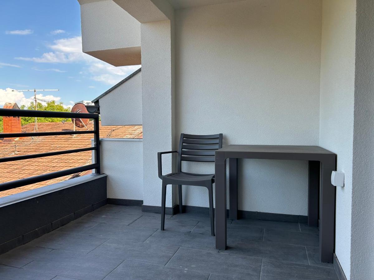 La Casa Apartments Jagodina Buitenkant foto
