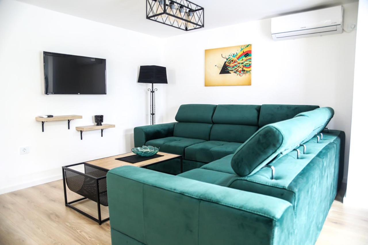 La Casa Apartments Jagodina Buitenkant foto