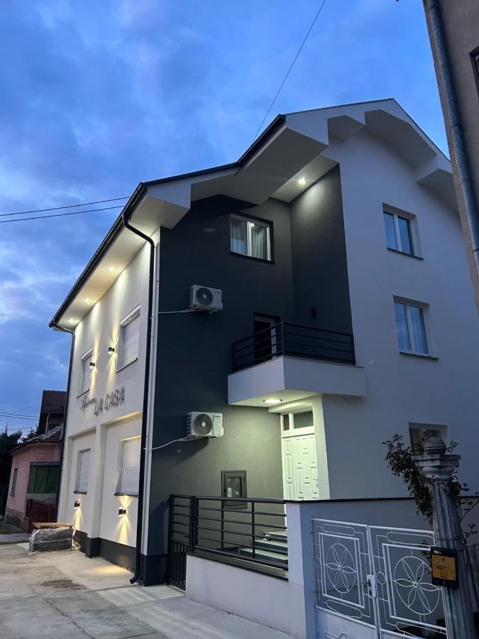 La Casa Apartments Jagodina Buitenkant foto